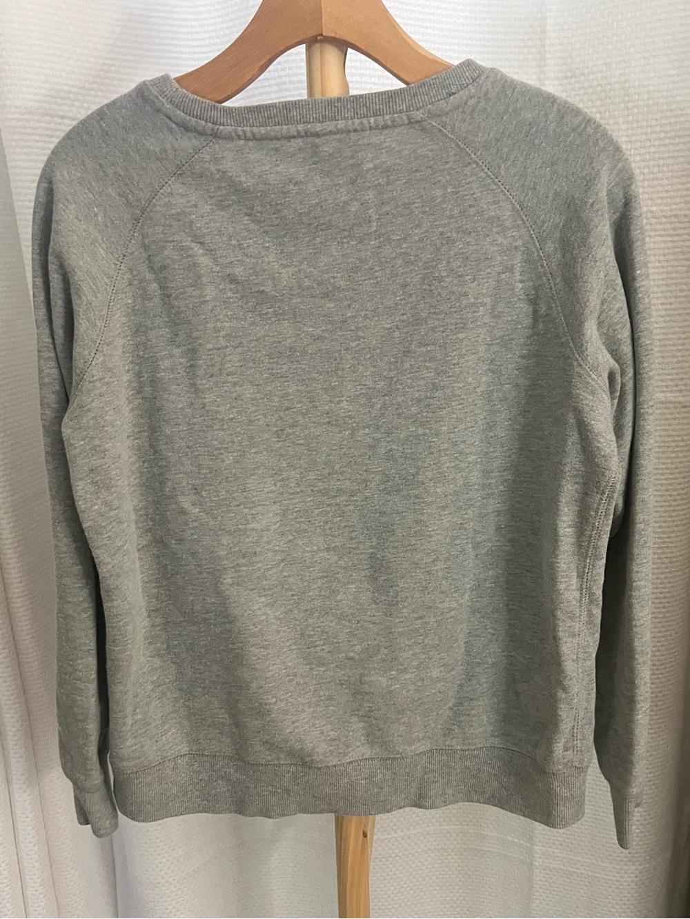 Cal crewneck Sweatshirt in Grey with Navy and Gold - Picture 5 of 5